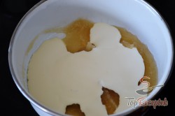 Recept elkészítése Tejfölös-tejszínes-pudingos sütemény, lépés 11