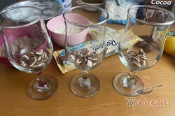 Recept elkészítése Egyszerű túrós pohárdesszert citrommal és kókuszreszelékkel, lépés 4