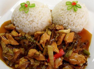 Recept Csirkehús kínai módra, főtt rizzsel