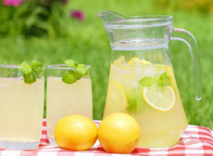 Recept Frissítő citromos nyári limonádé