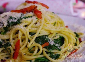 Recept Spenótos parmezános spagetti