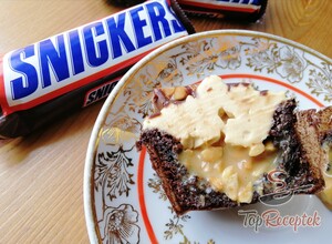 Recept Fenomenális SNICKERS muffin