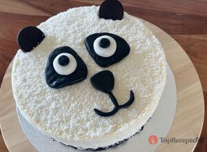 Recept Finom kókuszos panda torta, málnapürével, vaníliakrémmel