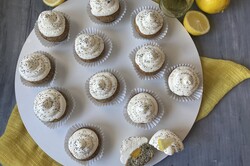 Recept elkészítése Mákos-citromos muffin citromos krémmel, lépés 3