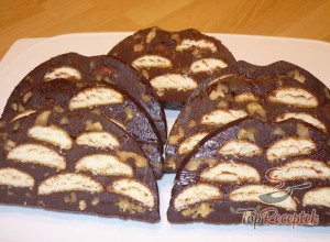 Recept Piskótás-csokoládés-mogyorós őzgerinc sütemény