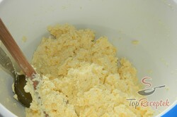 Recept elkészítése Túrógombóc zsemlemorzsával, lépés 2