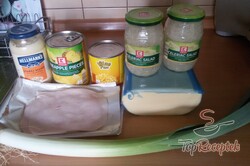 Recept elkészítése Zellersaláta ananásszal és póréhagymával, lépés 1