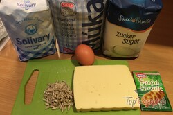 Recept elkészítése Kenyérlepény sajttal és magvakkal, lépés 1