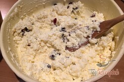 Recept elkészítése Puha Morva kalács, ahogy a nagymamám készíti (tejszínes tésztával), lépés 9