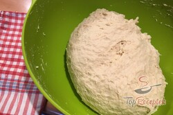 Recept elkészítése Puha Morva kalács, ahogy a nagymamám készíti (tejszínes tésztával), lépés 5
