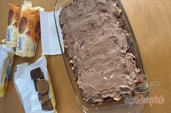 Recept elkészítése Karamellás-csokis szelet keksszel, sütés nélkül, lépés 6