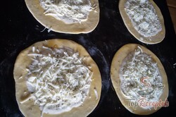 Recept elkészítése Sajtos-joghurtos pita, lépés 9