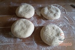 Recept elkészítése Sajtos-joghurtos pita, lépés 4