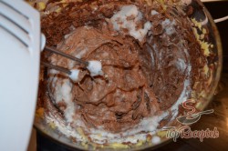 Recept elkészítése Csokoládés félholdak citromos mázzal, lépés 3