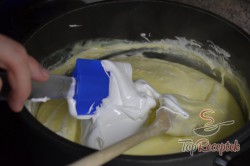 Recept elkészítése Kiváló KRÉMES torta, lépés 5