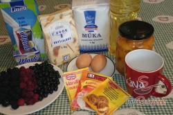 Recept elkészítése Gyümölcsös sütemény édes morzsával, lépés 1