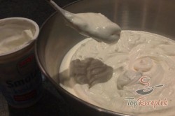 Recept elkészítése Hamis krémes háztartási kekszből, lépés 8