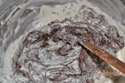 Recept elkészítése Nagyon csokis pöfeteg sütemény (CRINKLES), lépés 2