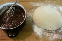 Recept elkészítése Kakaós vaníliapudinggal töltött fonott kalács, lépés 3