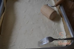 Recept elkészítése Joghurtos krémes piskótával, lépés 1