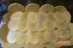 Recept elkészítése Karfiollal és darált hússal gazdagított rakott krumpli, lépés 6