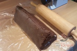 Recept elkészítése Meggyes kókuszrolád-piramis sütés nélkül, lépés 10
