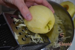 Recept elkészítése Almás szelet tojáshabbal, lépés 3