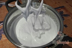 Recept elkészítése Házi habroló cukrászhabbal, lépés 4