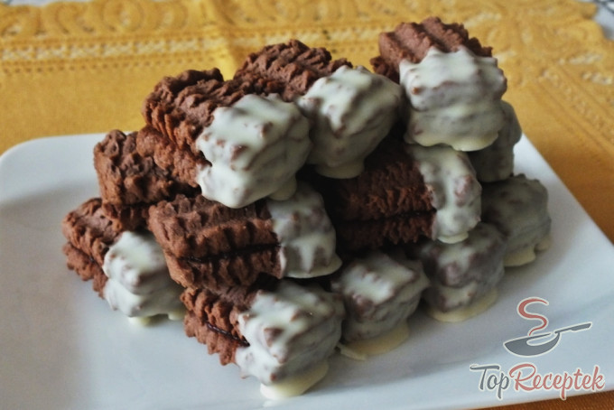 Recept Darálós sütemény lekvárral, csokival