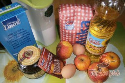 Recept elkészítése Almás-mézes kuglóf, lépés 1