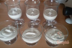 Recept elkészítése Túrós-cappuccinos pohárdesszert, lépés 7