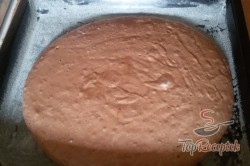 Recept elkészítése Puha kakaós szelet citromos-porcukros mázzal, lépés 6