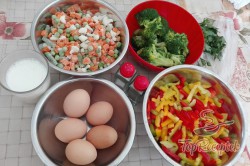 Recept elkészítése Zöldséges-tojásos sült brokkoli, lépés 1
