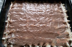 Recept elkészítése Kakaós sütemény kelt tésztából, túrós ráccsal, lépés 7