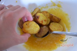 Recept elkészítése Sült burgonya francia mustáros mártással, lépés 9