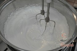 Recept elkészítése Kókuszos vagy diós korongok vaníliakrémmel és csokoládéval, lépés 3