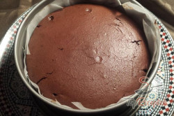 Recept elkészítése Csokoládés torta liszt és cukor nélkül, lépés 3