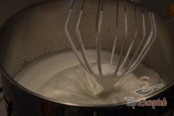 Recept elkészítése Milka csokoládés szelet, lépés 1