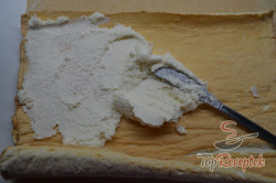 Recept elkészítése Puha rolád kókuszos mascarpone krémmel, lépés 7