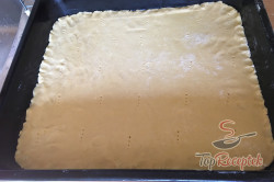 Recept elkészítése Túrós-áfonyás szelet édes morzsával, lépés 6