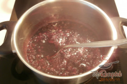 Recept elkészítése Joghurtos galuska gyümölcsös mártással, lépés 2