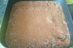 Recept elkészítése Karamellás sütemény piskótával - FOTÓKKAL, lépés 6