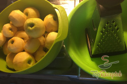 Recept elkészítése Finom almás szelet tejszínhabbal, lépés 9