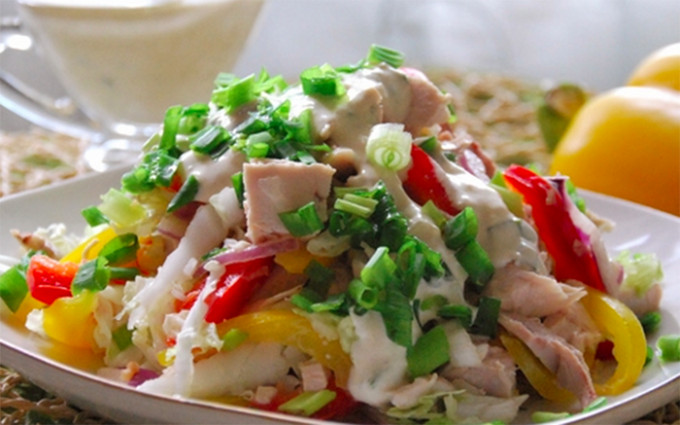 Recept Zöldséges-csirkemelles saláta