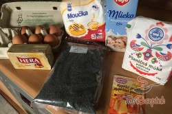 Recept elkészítése Mákos szelet tojássárgás mázzal, lépés 1