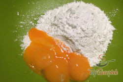 Recept elkészítése Mákos szelet tojássárgás mázzal, lépés 12