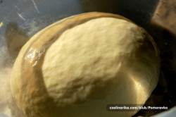 Recept elkészítése Fokhagymás foszlós kenyér, lépés 1