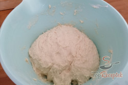 Recept elkészítése Puha lángos hűtött tésztából, lépés 1