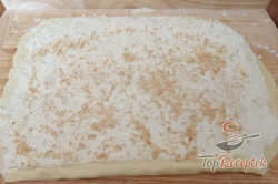 Recept elkészítése Mogyorós tornádó tejfölös tésztából, lépés 5