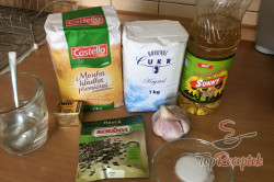 Recept elkészítése Fokhagymás kenyérlángos, lépés 1
